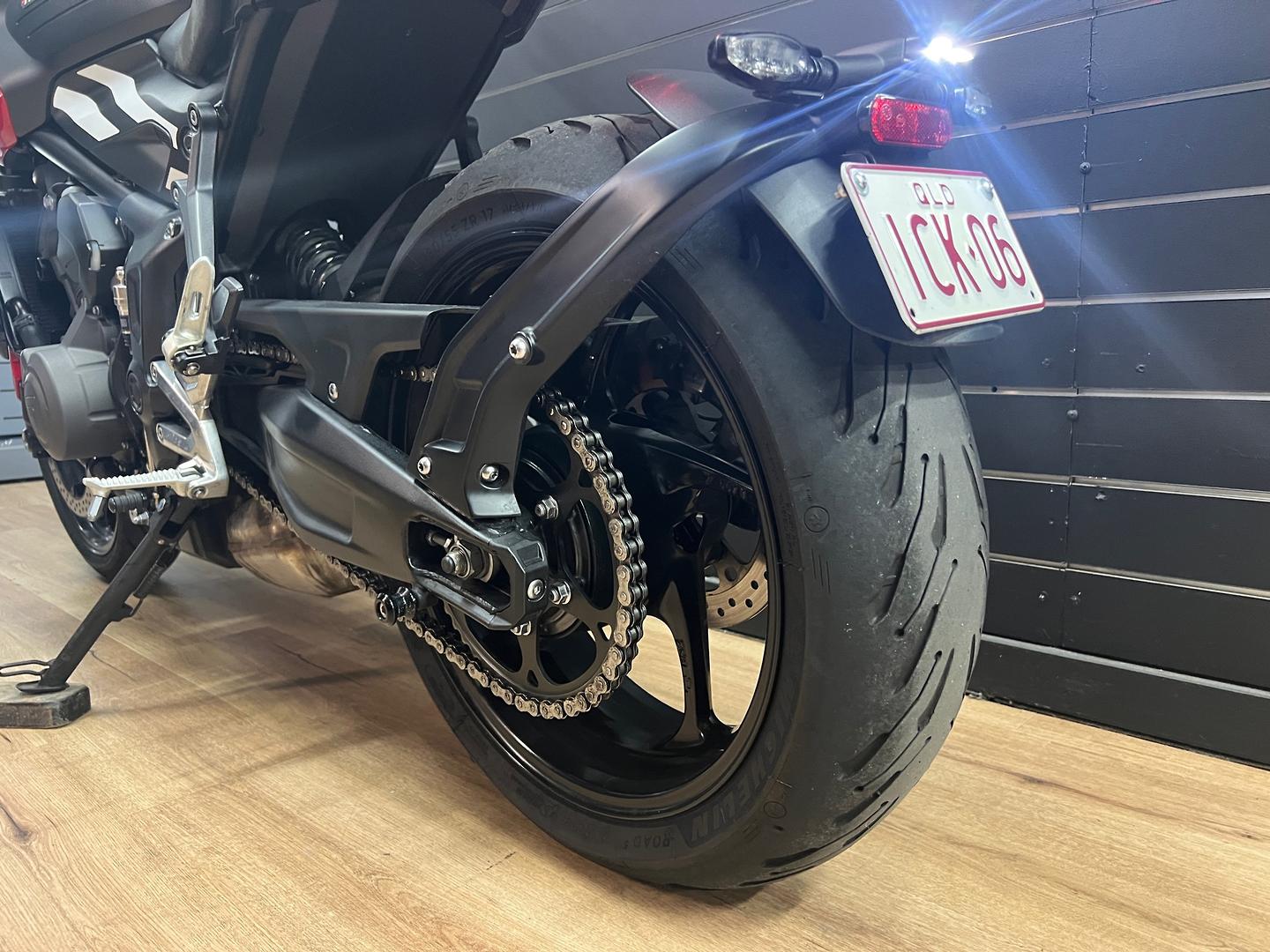 2025 TRIUMPH TRIDENT 660 ROAD