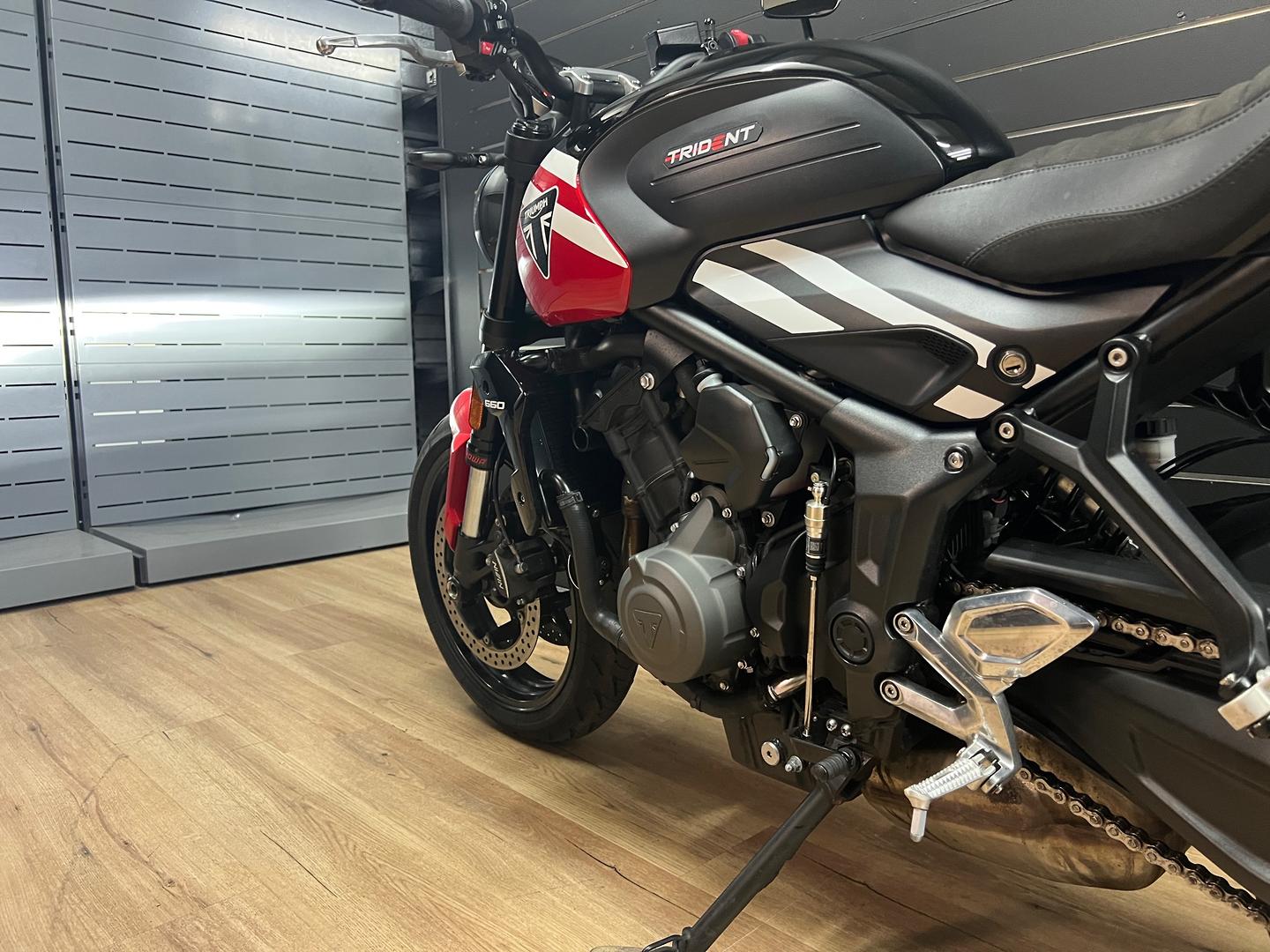 2025 TRIUMPH TRIDENT 660 ROAD