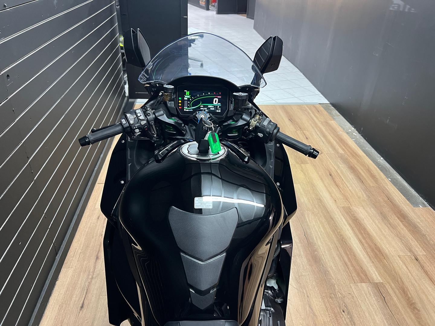 2024 KAWASAKI NINJA H2 SX SPORTS