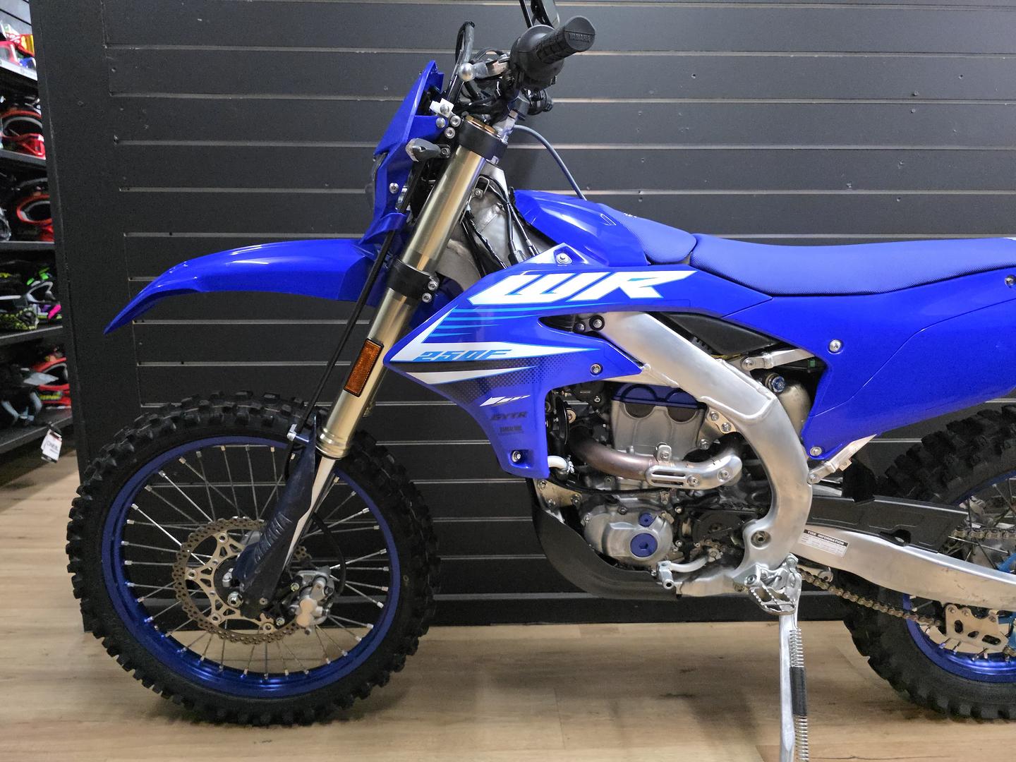 2025 YAMAHA WR250F ENDURO