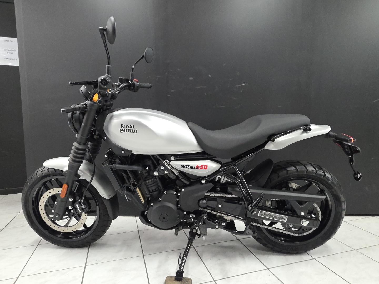 2026 ROYAL ENFIELD GUERILLA 450 ROAD