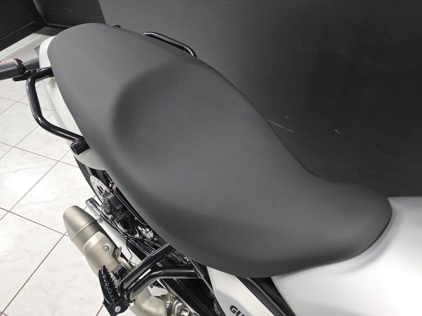 2026 ROYAL ENFIELD GUERILLA 450 ROAD
