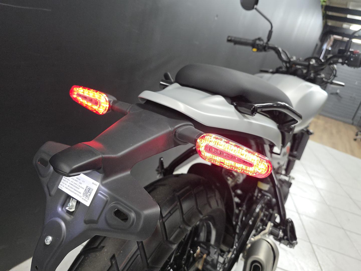 2026 ROYAL ENFIELD GUERILLA 450 ROAD