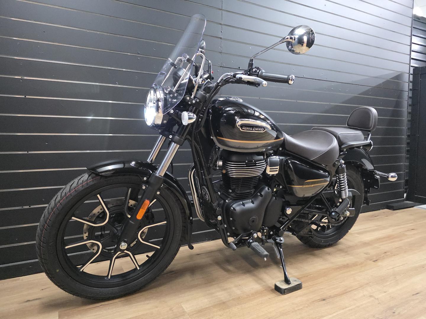 2026 ROYAL ENFIELD METEOR 350 SUPERNOVA ROAD