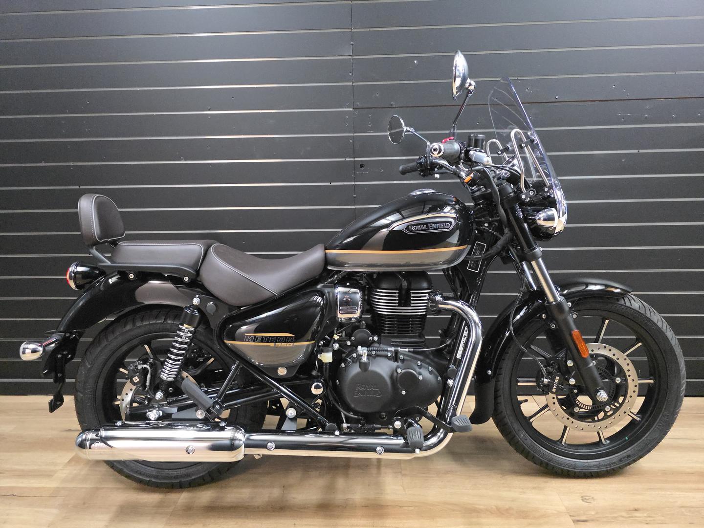 2026 ROYAL ENFIELD METEOR 350 SUPERNOVA ROAD