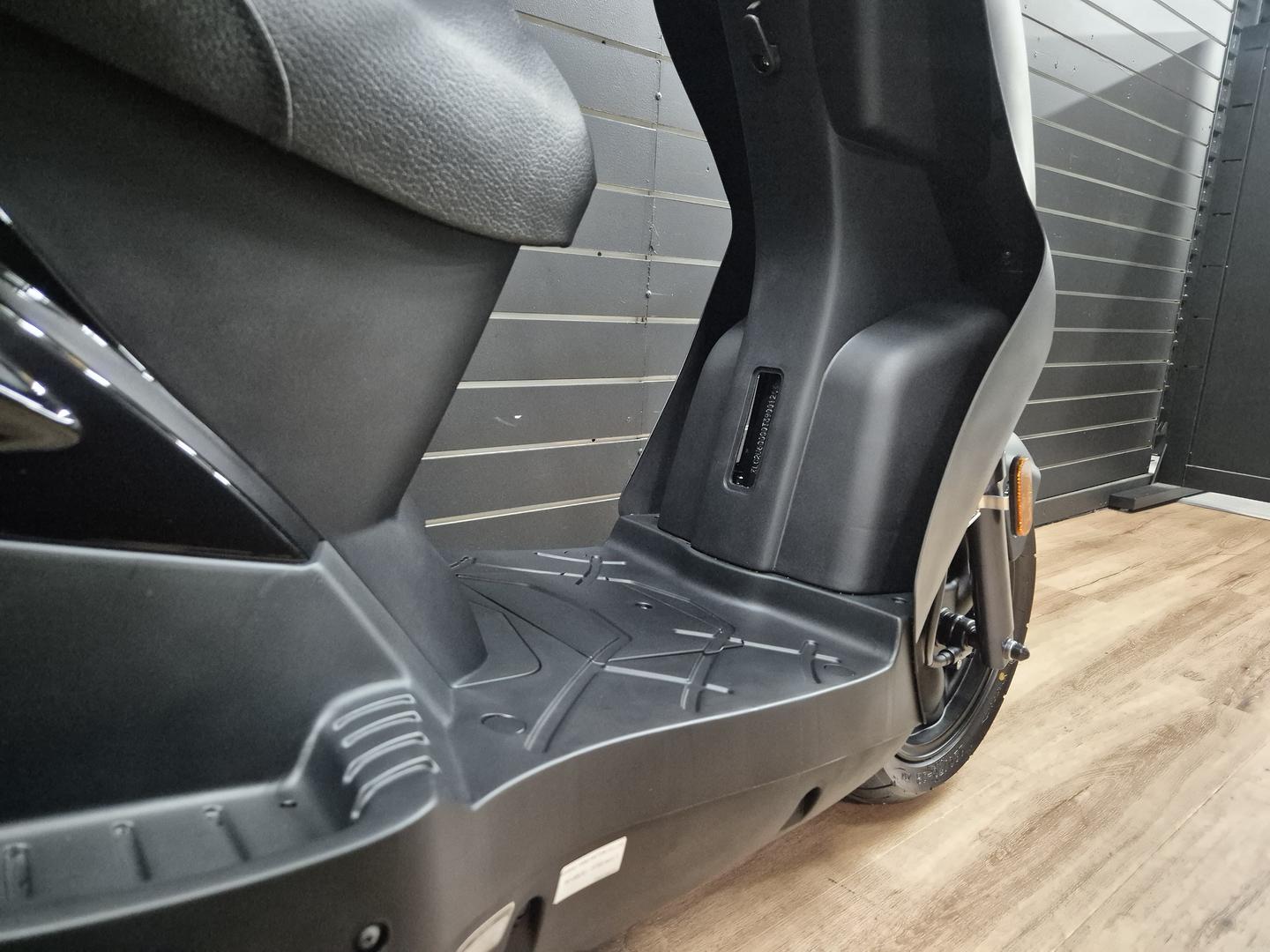 2025 KYMCO AGILITY 50 4T SCOOTER