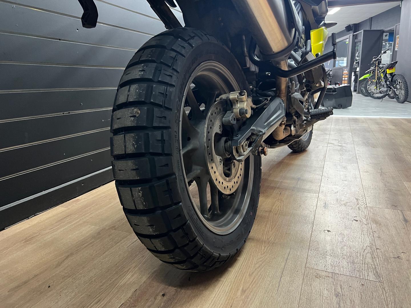 2012 TRIUMPH TIGER 800 DUAL SPORTS