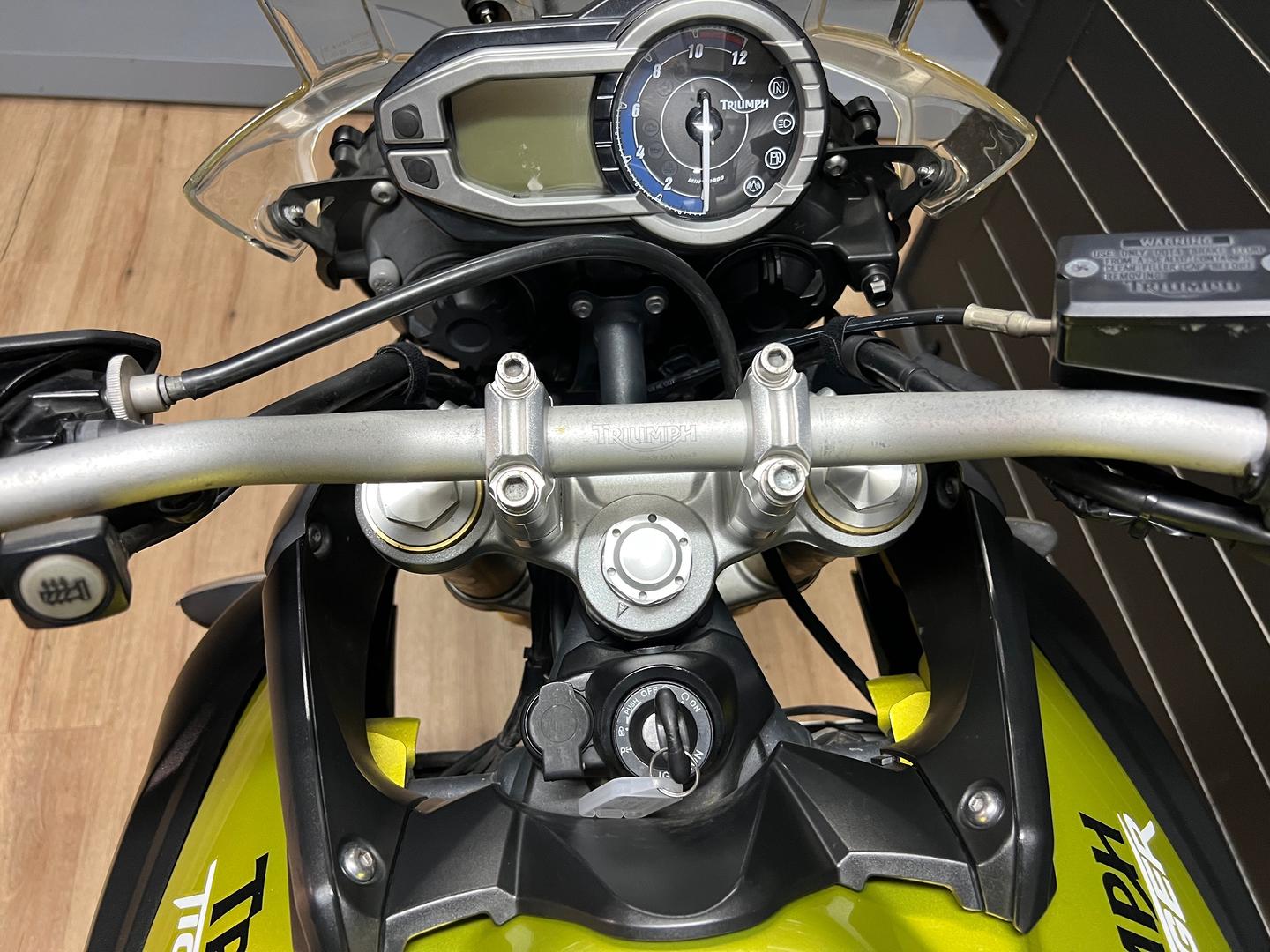 2012 TRIUMPH TIGER 800 DUAL SPORTS