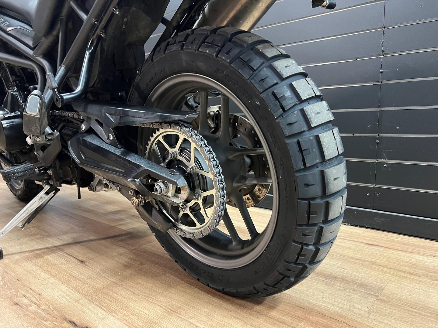2012 TRIUMPH TIGER 800 DUAL SPORTS