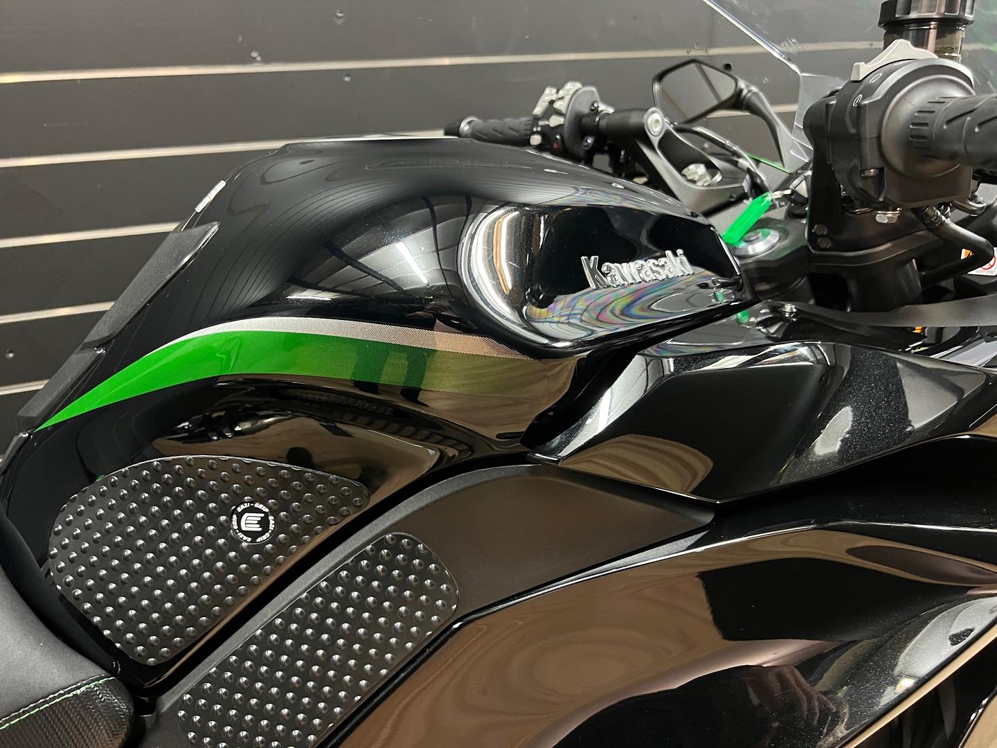 2021 KAWASAKI NINJA 1000SX SPORTS