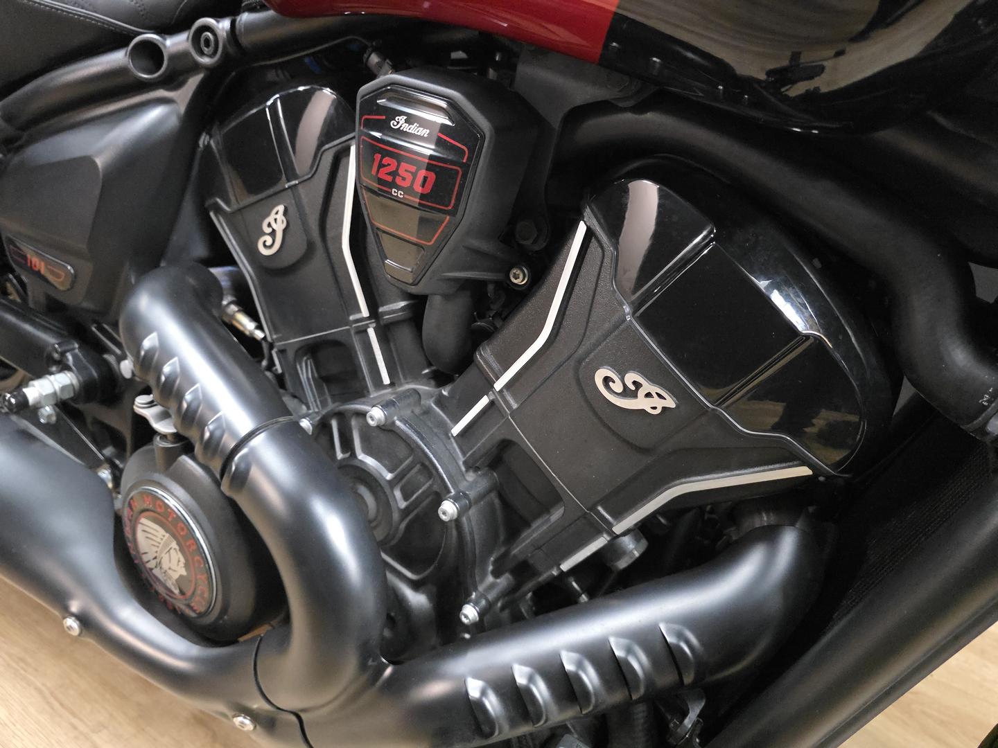 2025 INDIAN SCOUT 101 CRUISER