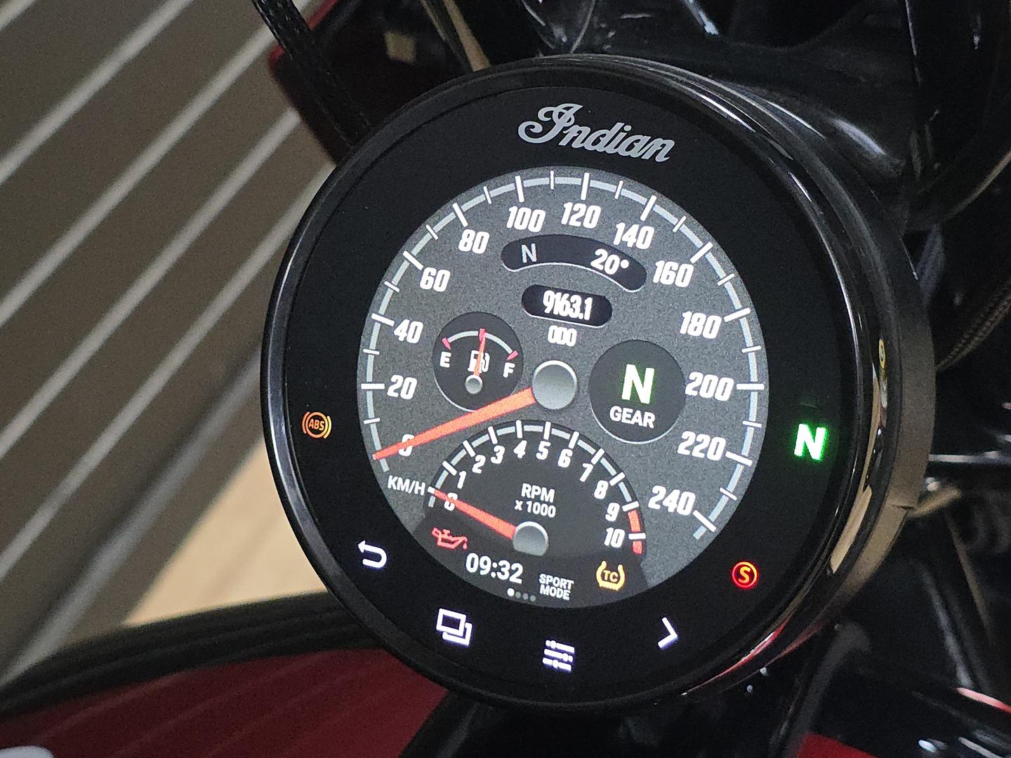 2025 INDIAN SCOUT 101 CRUISER