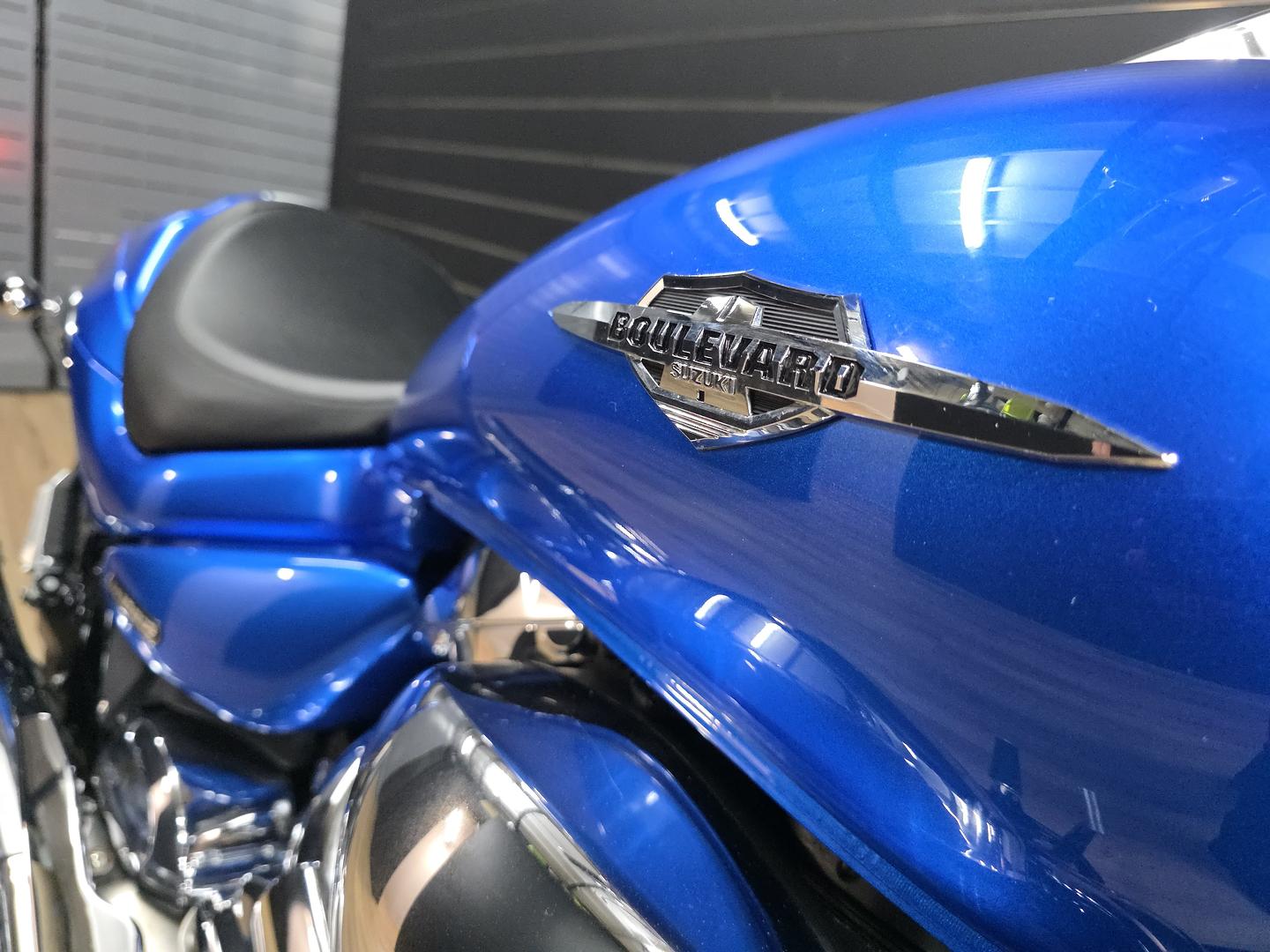 2011 SUZUKI VZR 1800 BOULEVARD (M109R) CRUISER