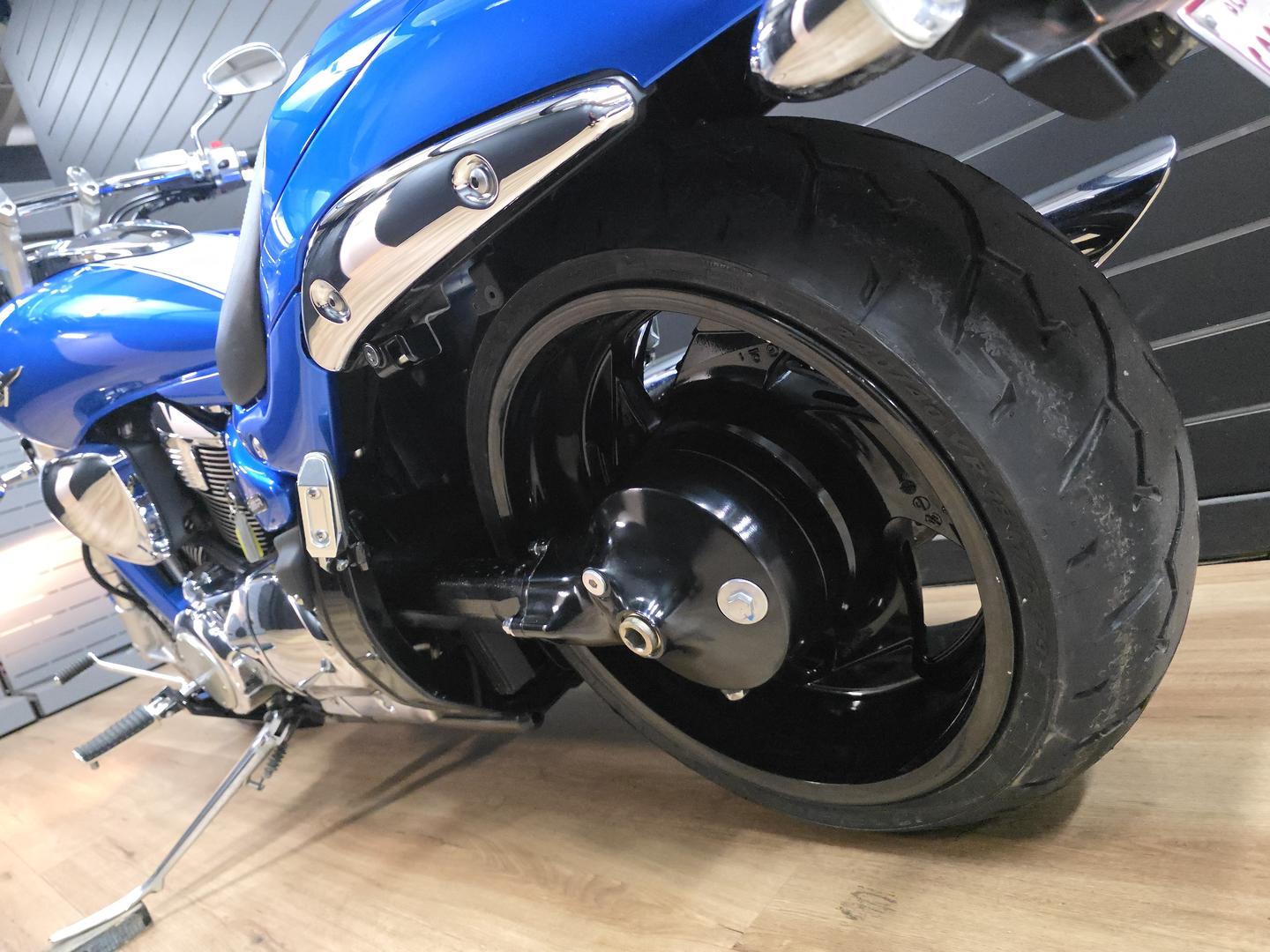 2011 SUZUKI VZR 1800 BOULEVARD (M109R) CRUISER