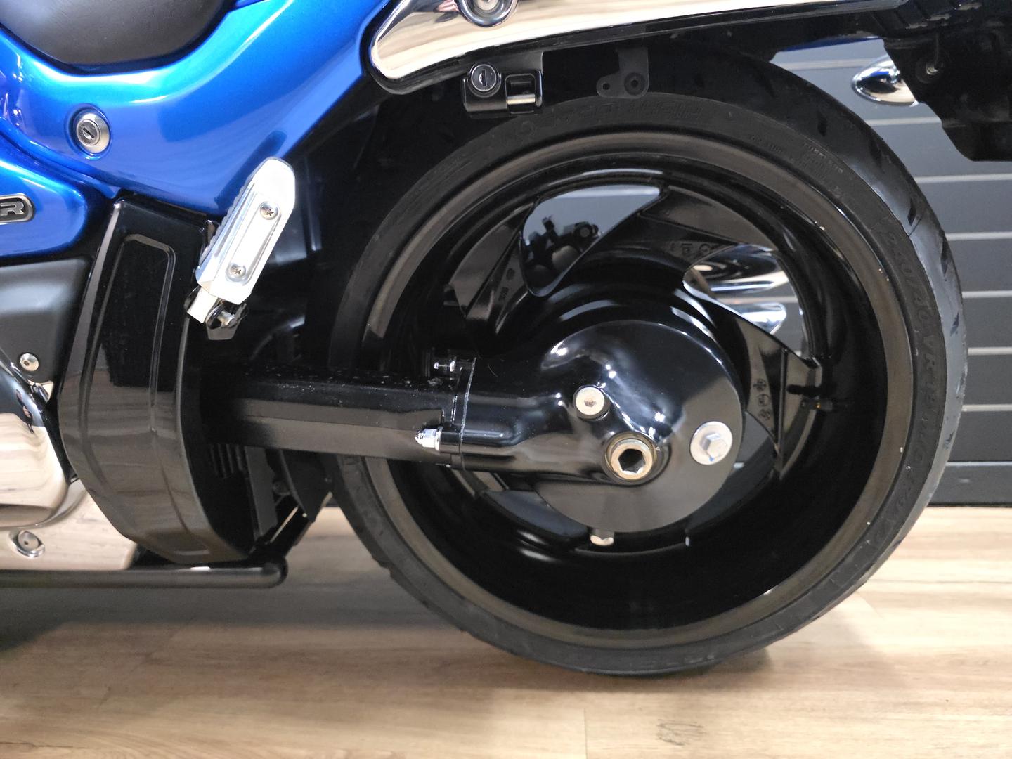 2011 SUZUKI VZR 1800 BOULEVARD (M109R) CRUISER