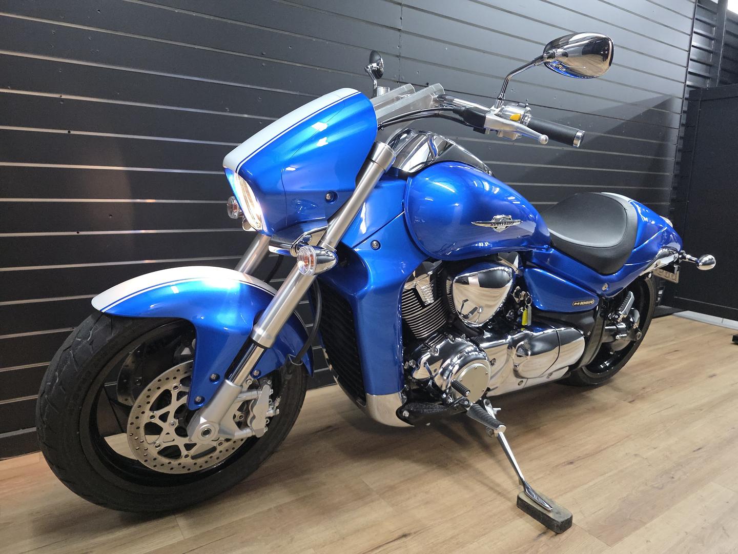 2011 SUZUKI VZR 1800 BOULEVARD (M109R) CRUISER