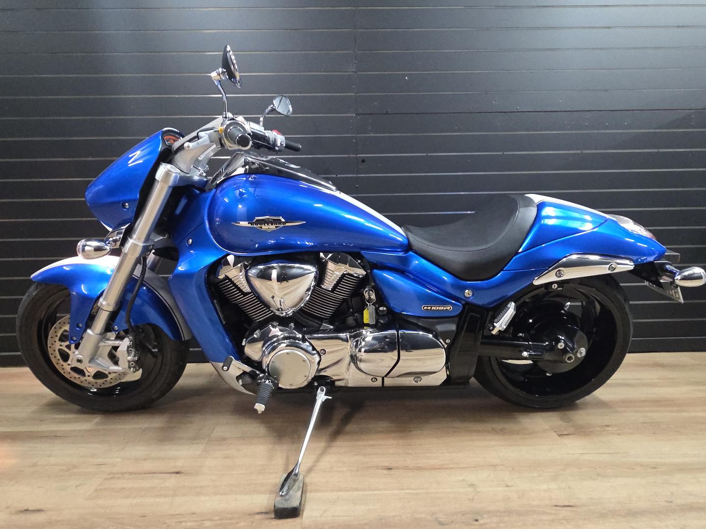 2011 SUZUKI VZR 1800 BOULEVARD (M109R) CRUISER