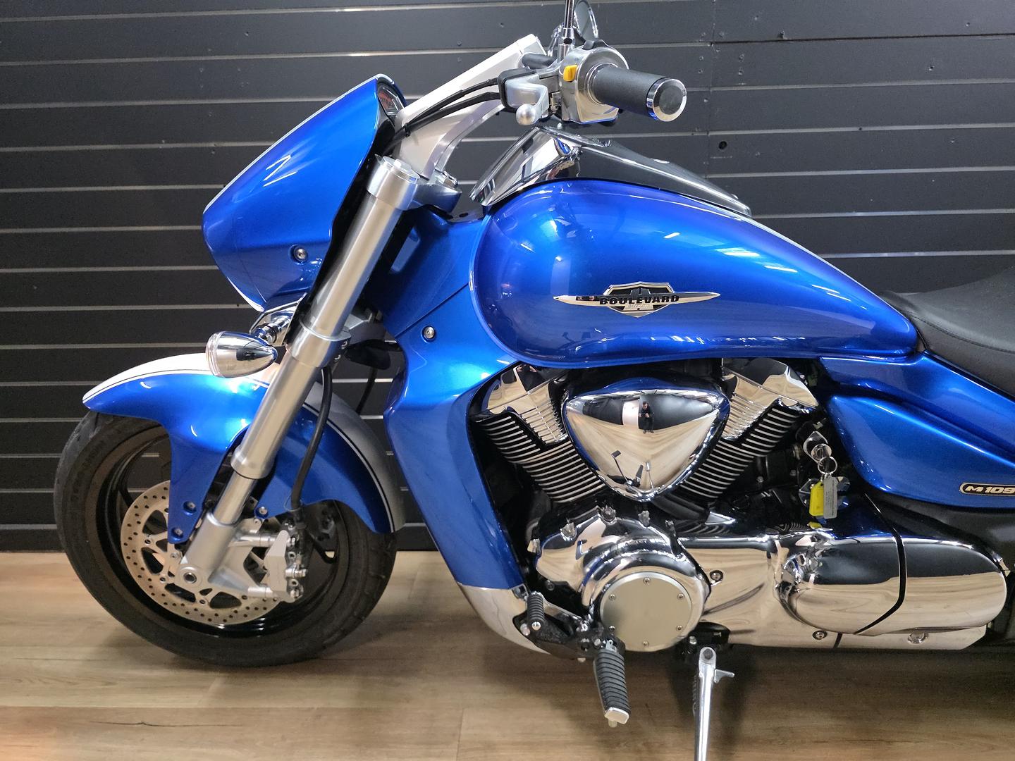 2011 SUZUKI VZR 1800 BOULEVARD (M109R) CRUISER