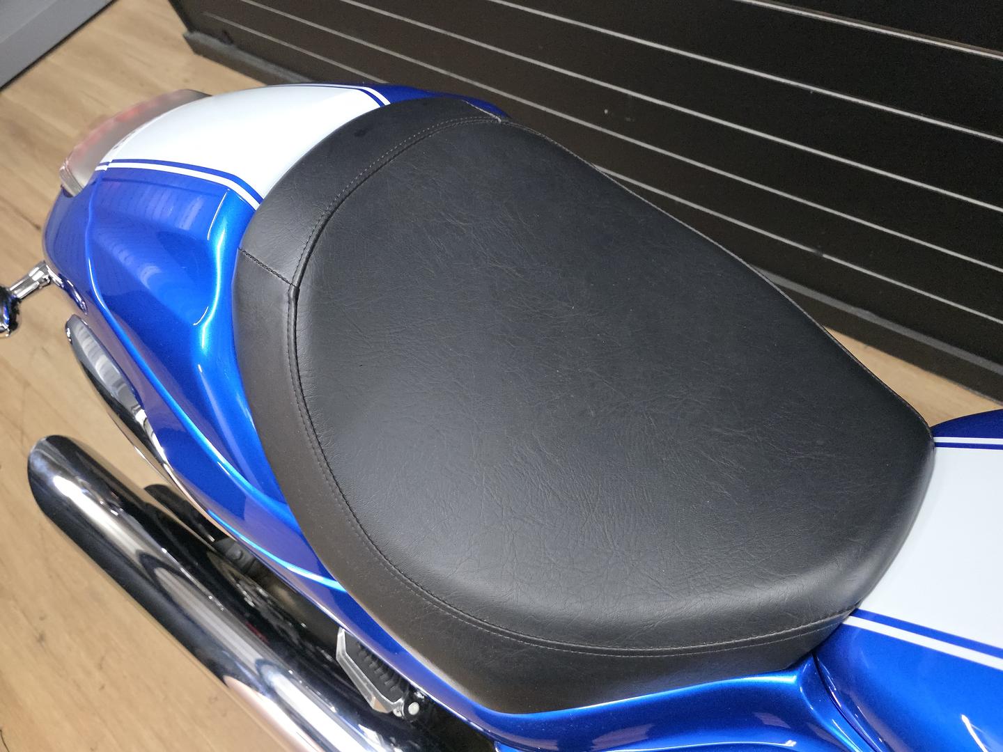 2011 SUZUKI VZR 1800 BOULEVARD (M109R) CRUISER