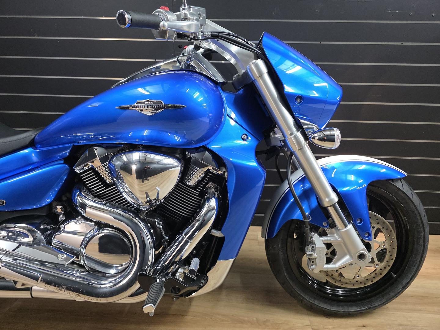 2011 SUZUKI VZR 1800 BOULEVARD (M109R) CRUISER