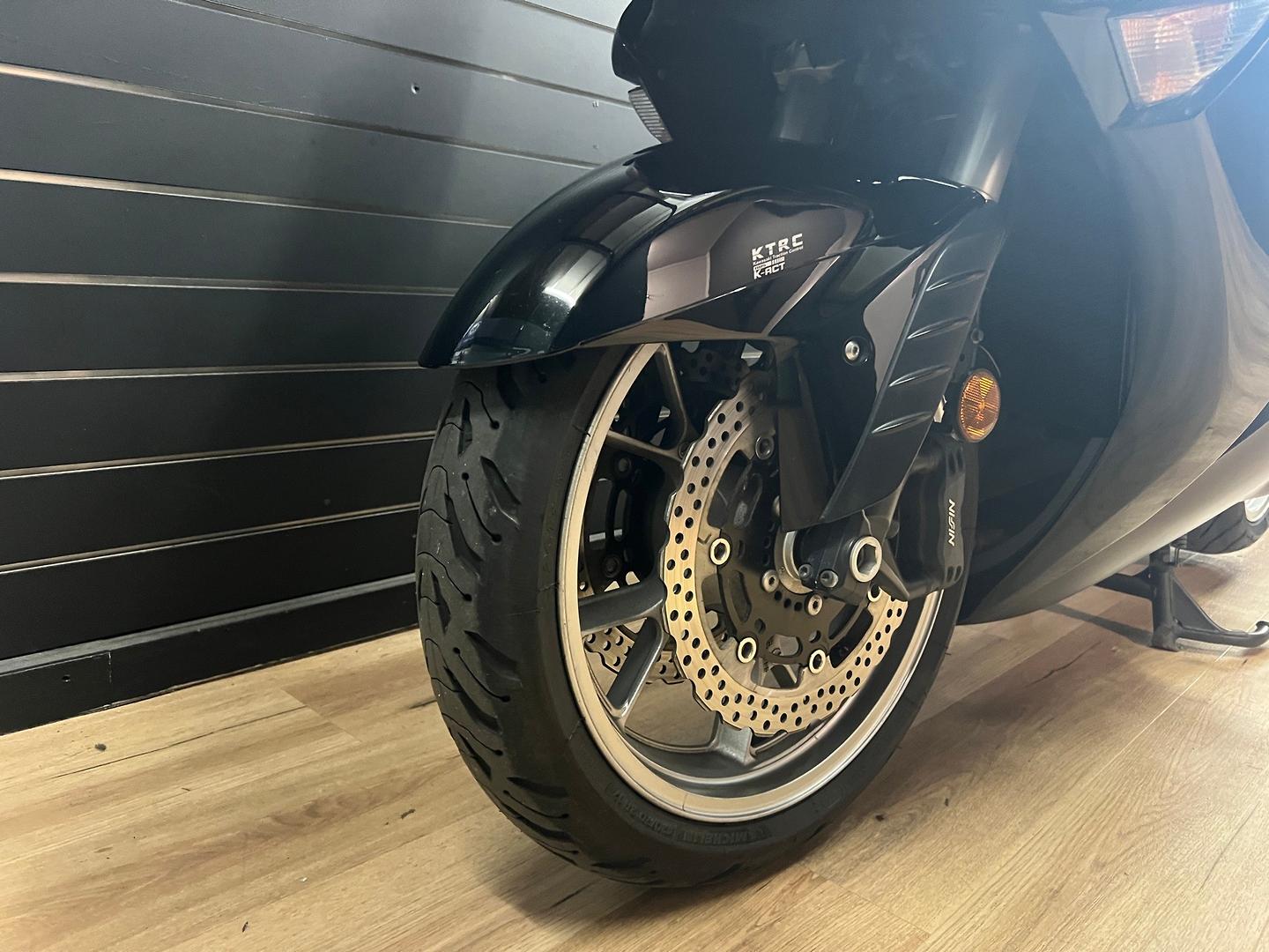 2010 KAWASAKI 1400 GTR ABS (K-ACT) ROAD