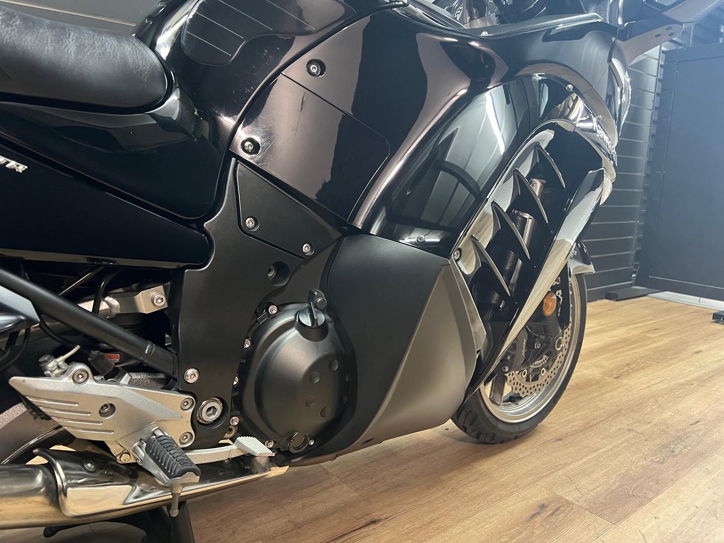2010 KAWASAKI 1400 GTR ABS (K-ACT) ROAD