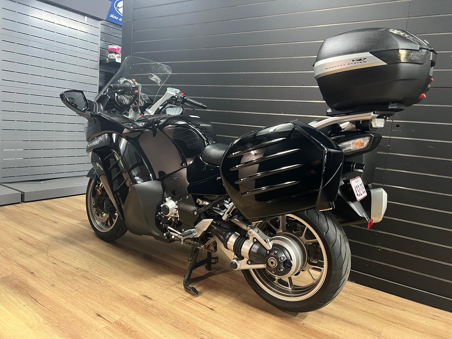 2010 KAWASAKI 1400 GTR ABS (K-ACT) ROAD