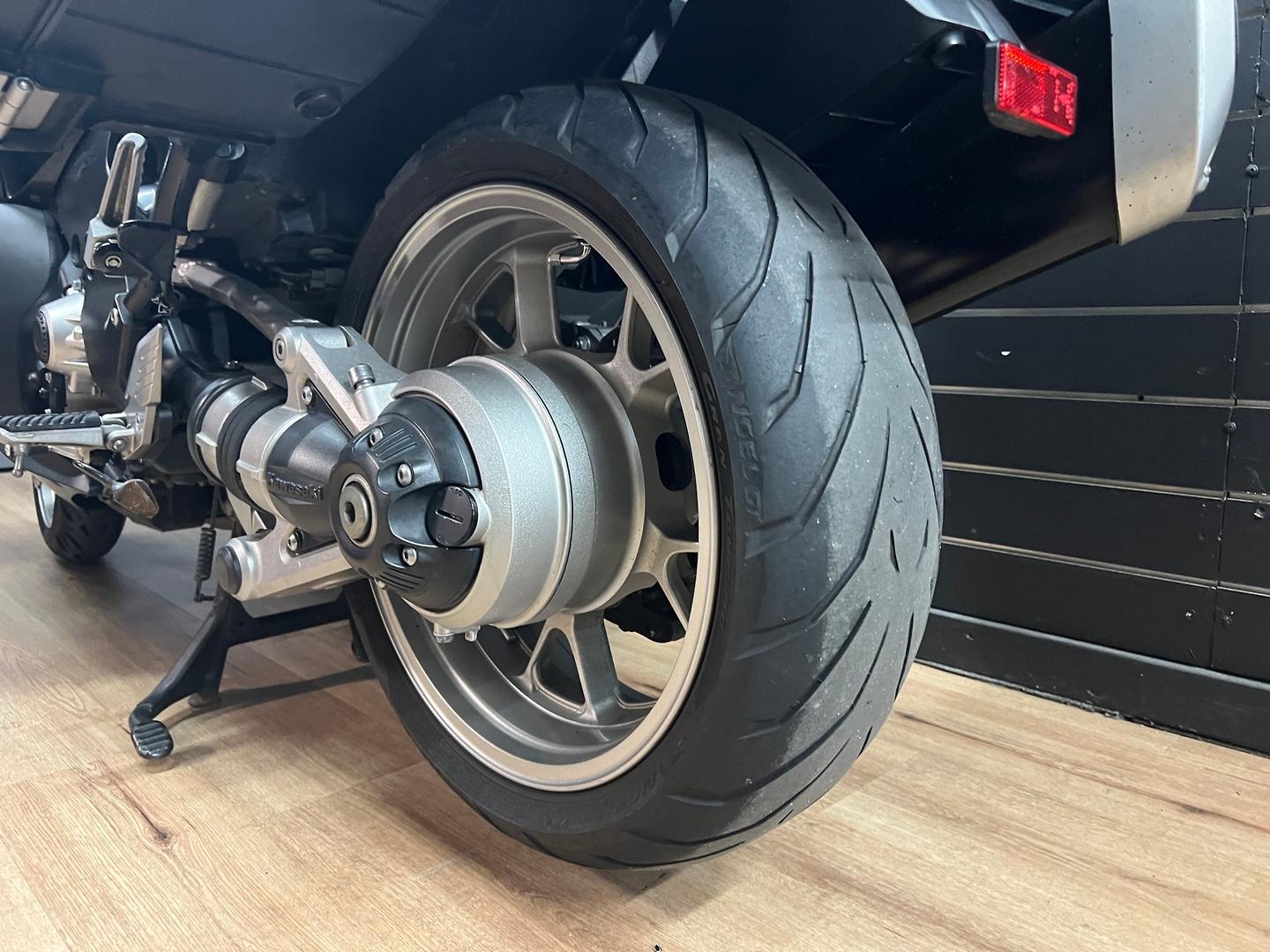2010 KAWASAKI 1400 GTR ABS (K-ACT) ROAD