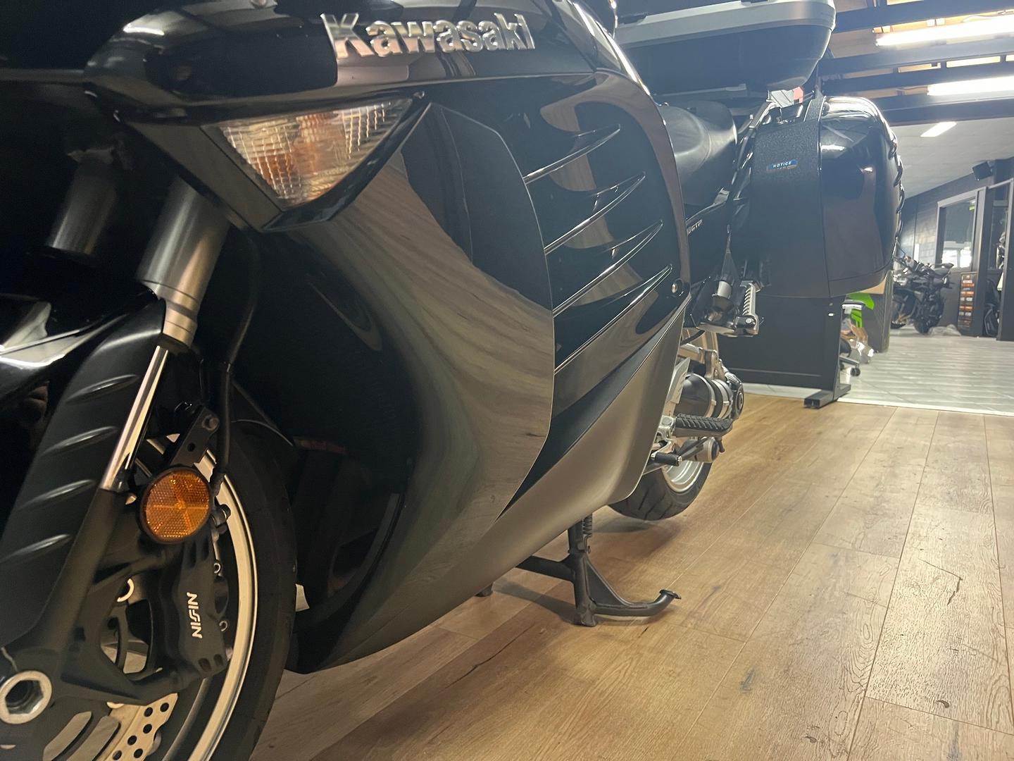 2010 KAWASAKI 1400 GTR ABS (K-ACT) ROAD