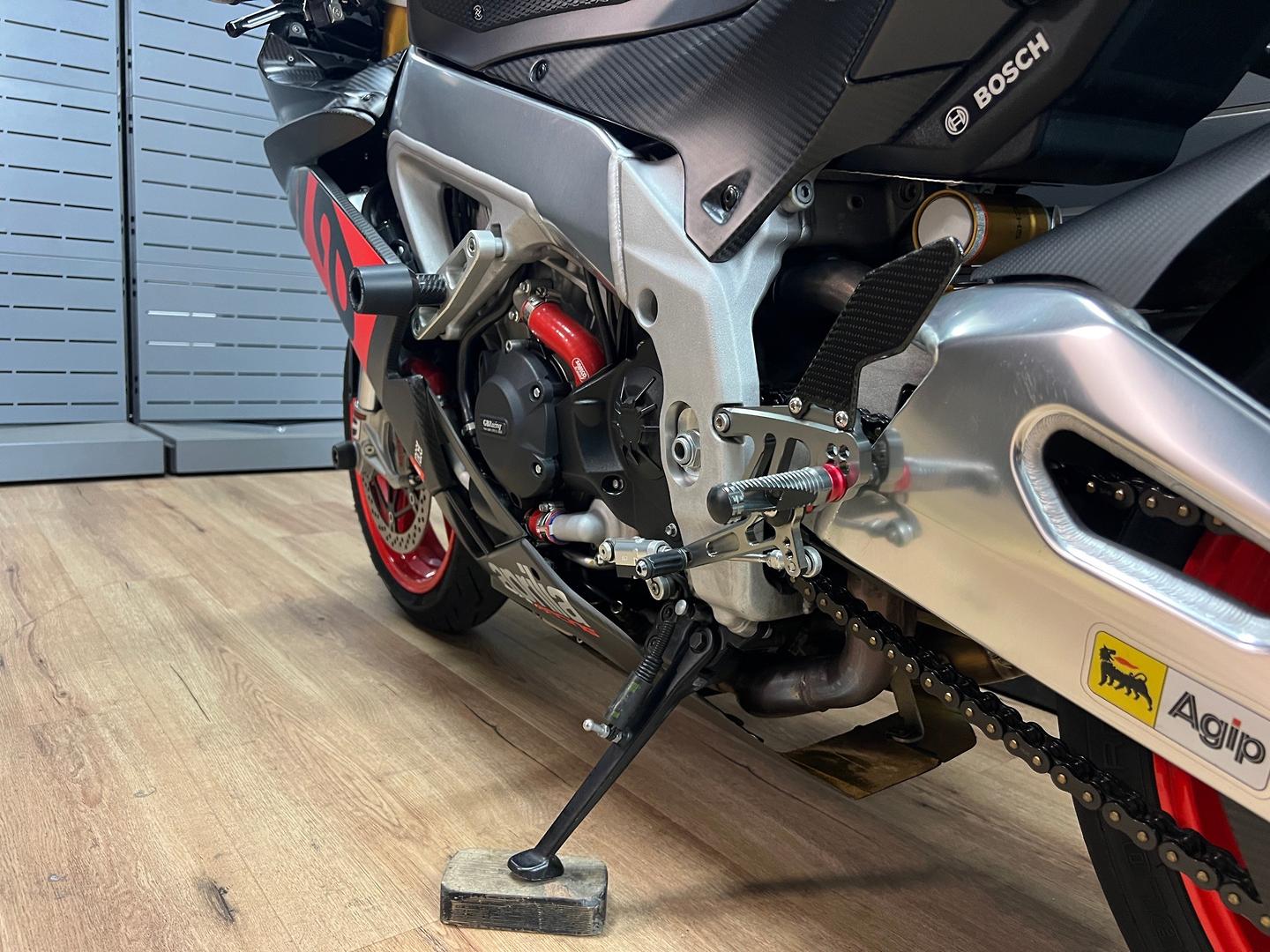 2018 APRILIA RSV4 RR SPORTS
