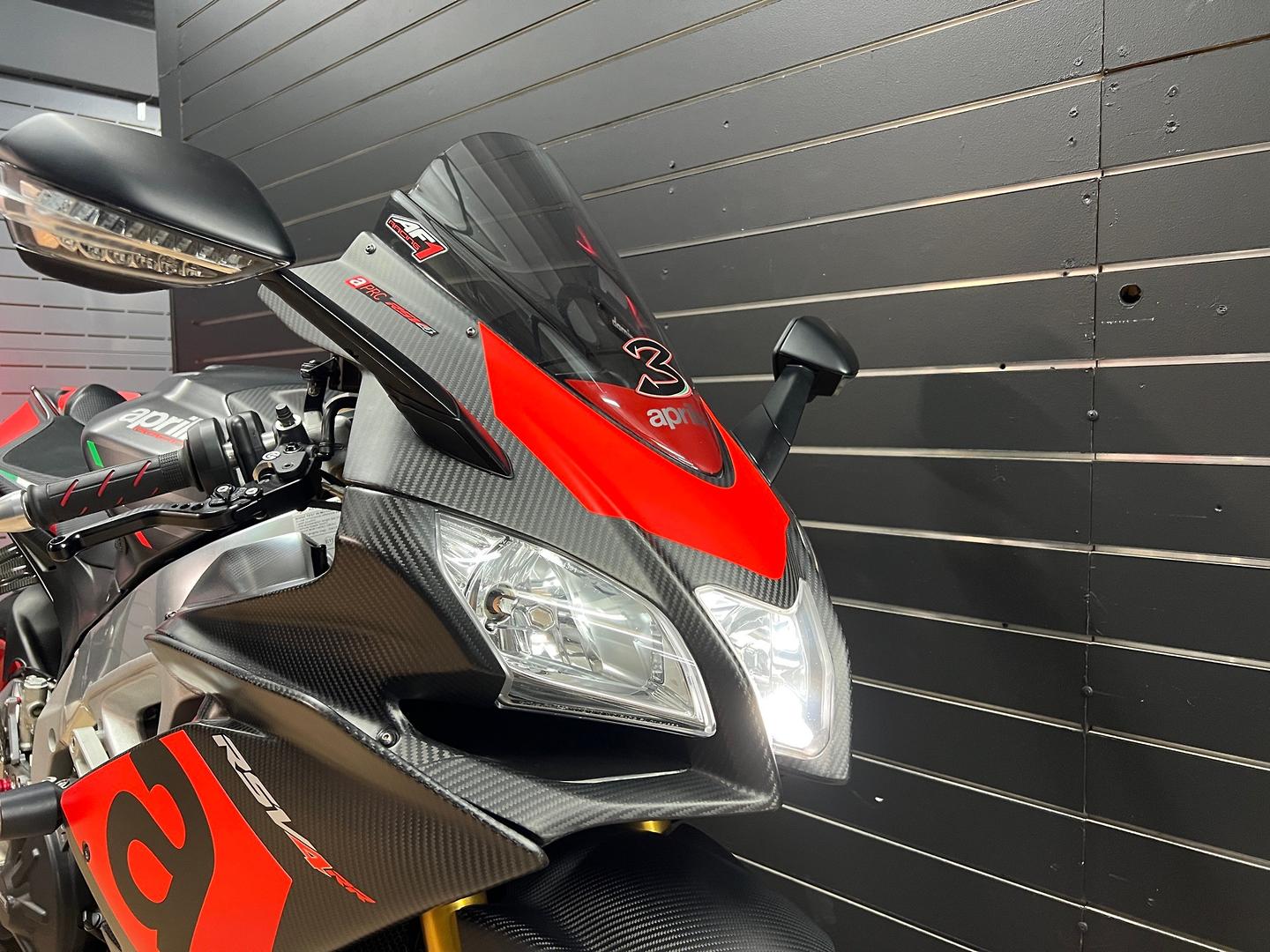 2018 APRILIA RSV4 RR SPORTS
