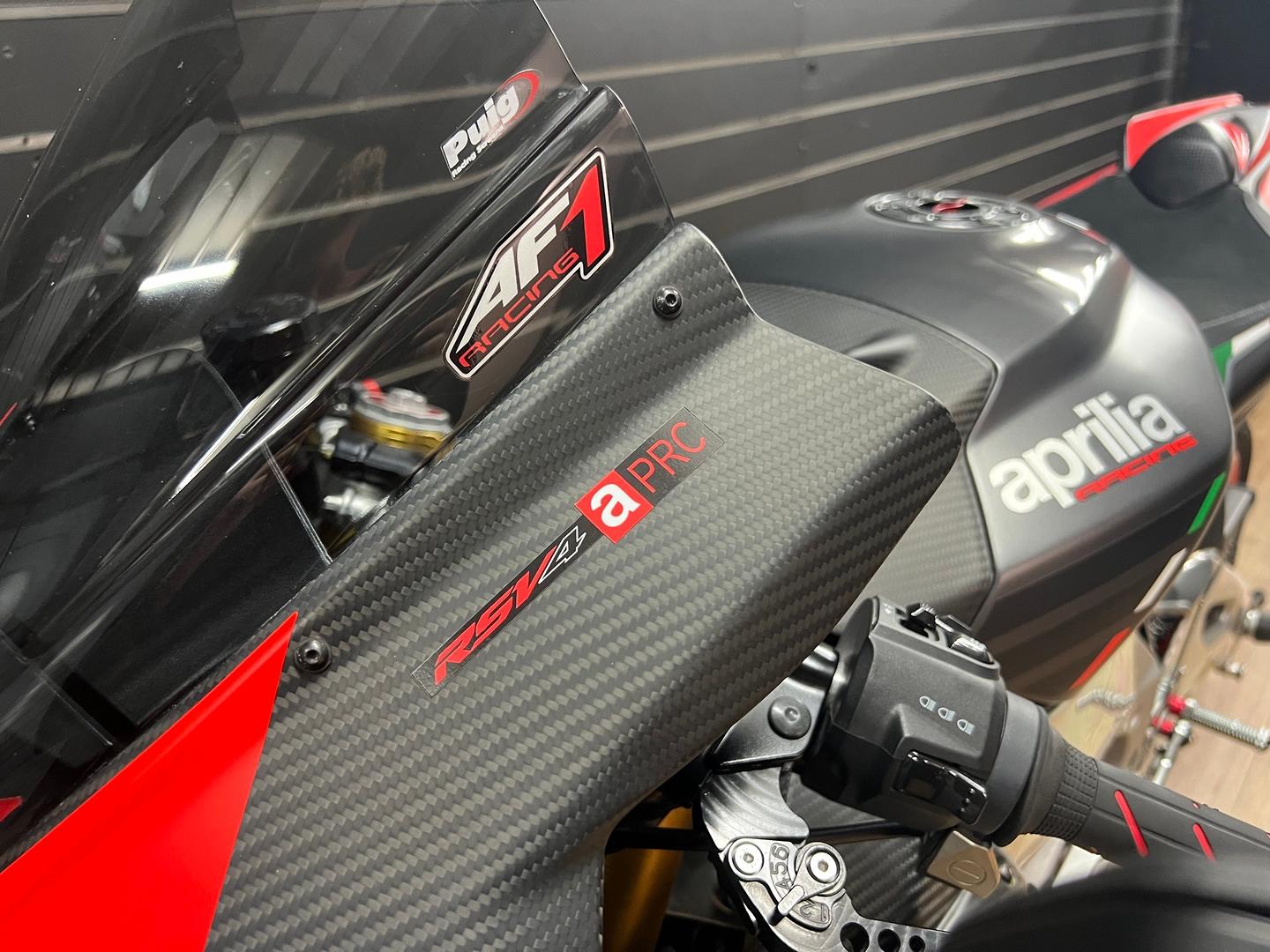 2018 APRILIA RSV4 RR SPORTS