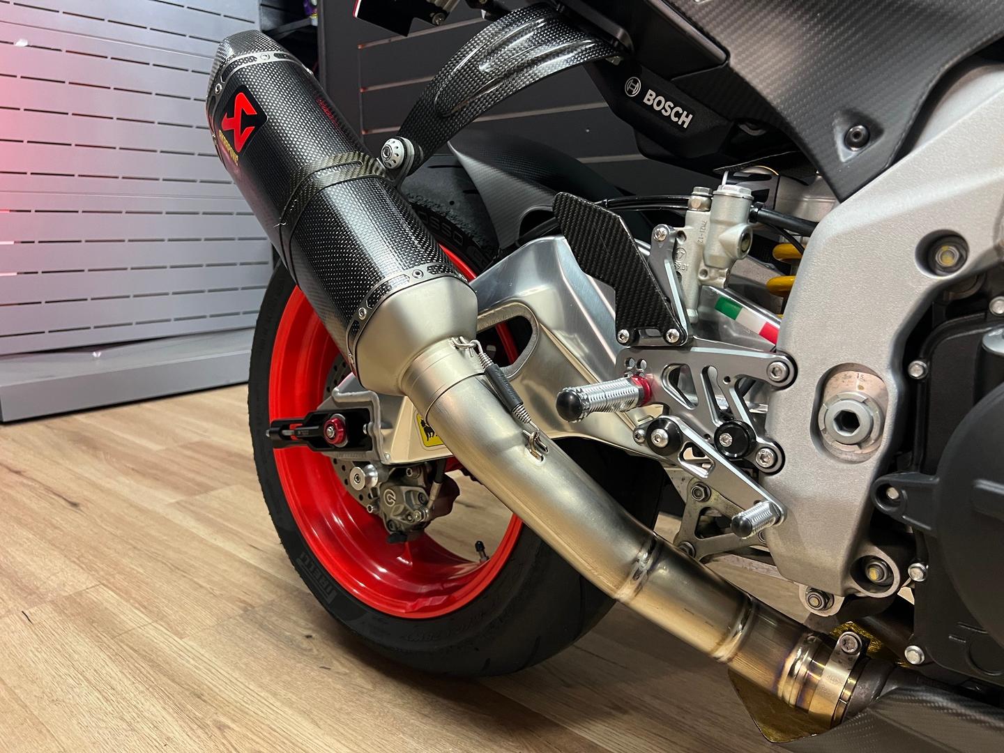 2018 APRILIA RSV4 RR SPORTS