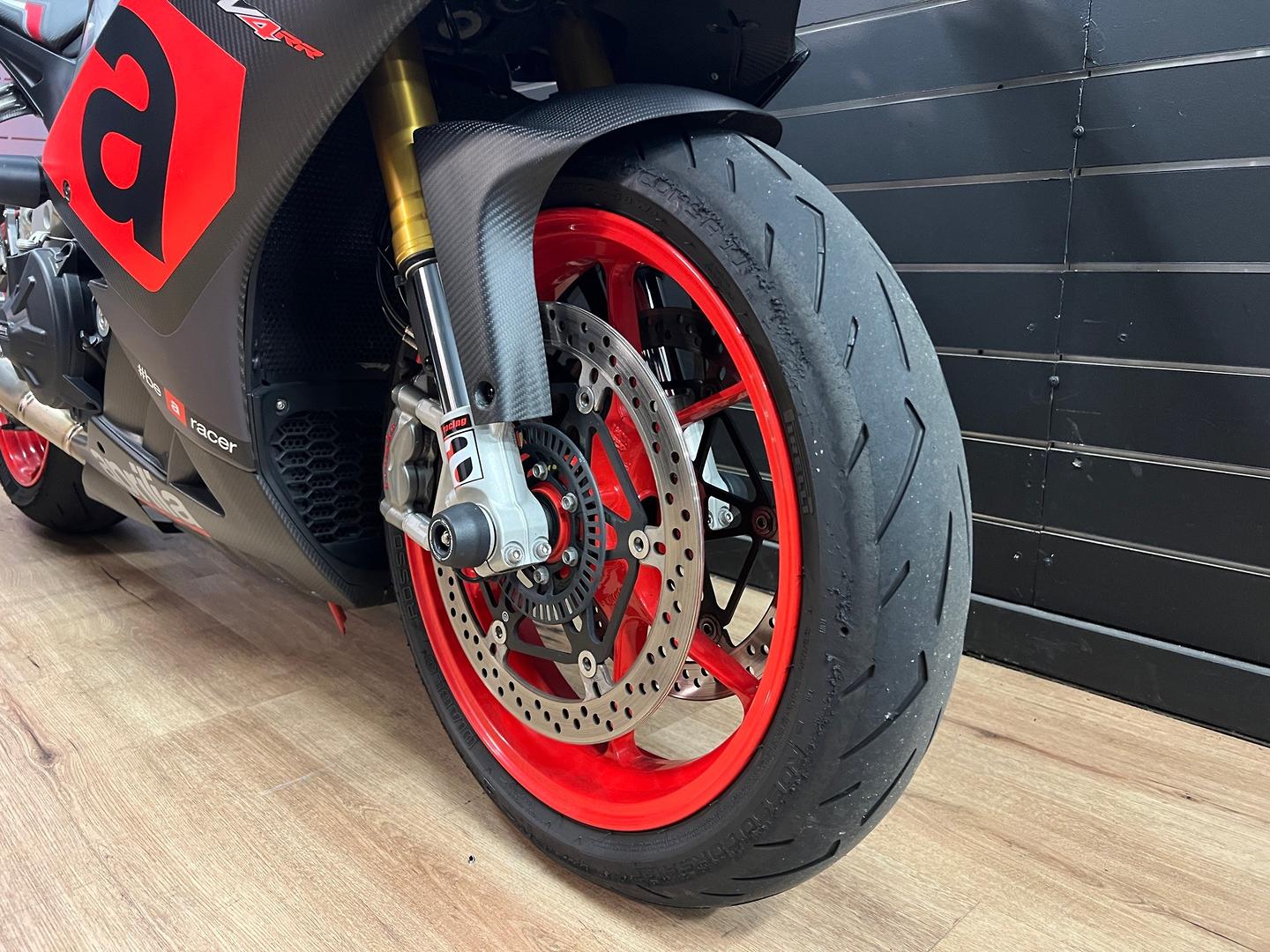 2018 APRILIA RSV4 RR SPORTS