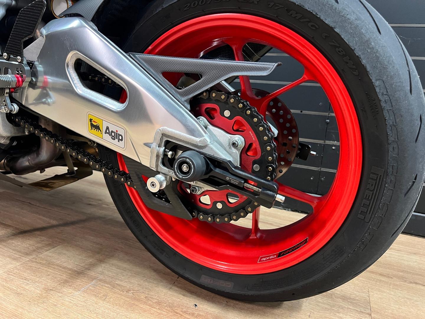 2018 APRILIA RSV4 RR SPORTS