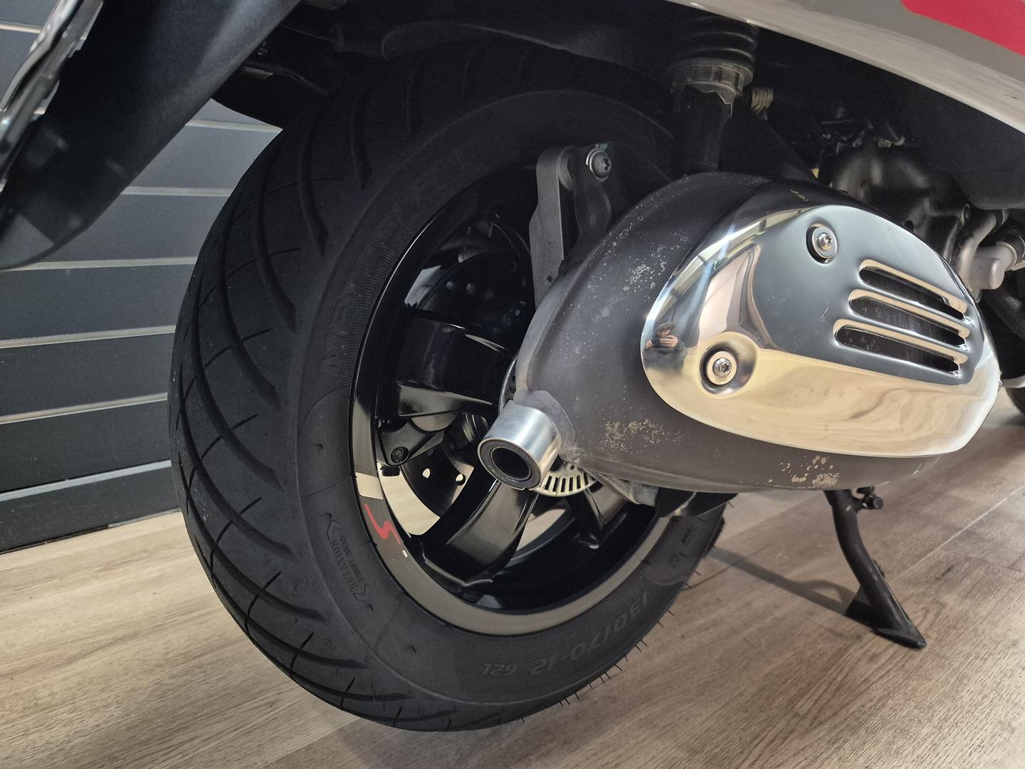 2022 VESPA GTS 300 SUPER SPORT SCOOTER