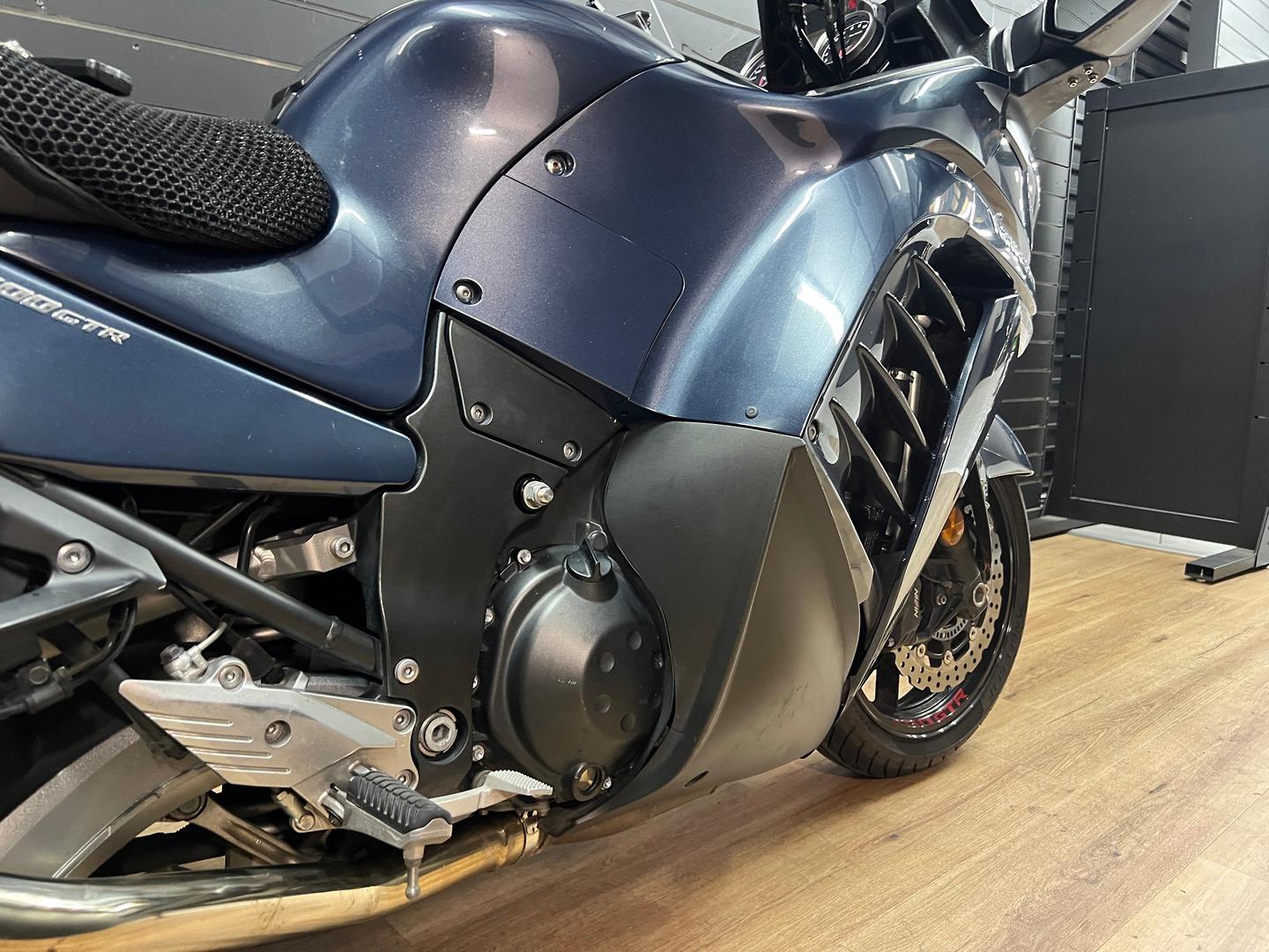 2015 KAWASAKI 1400 GTR ABS (K-ACT) ROAD