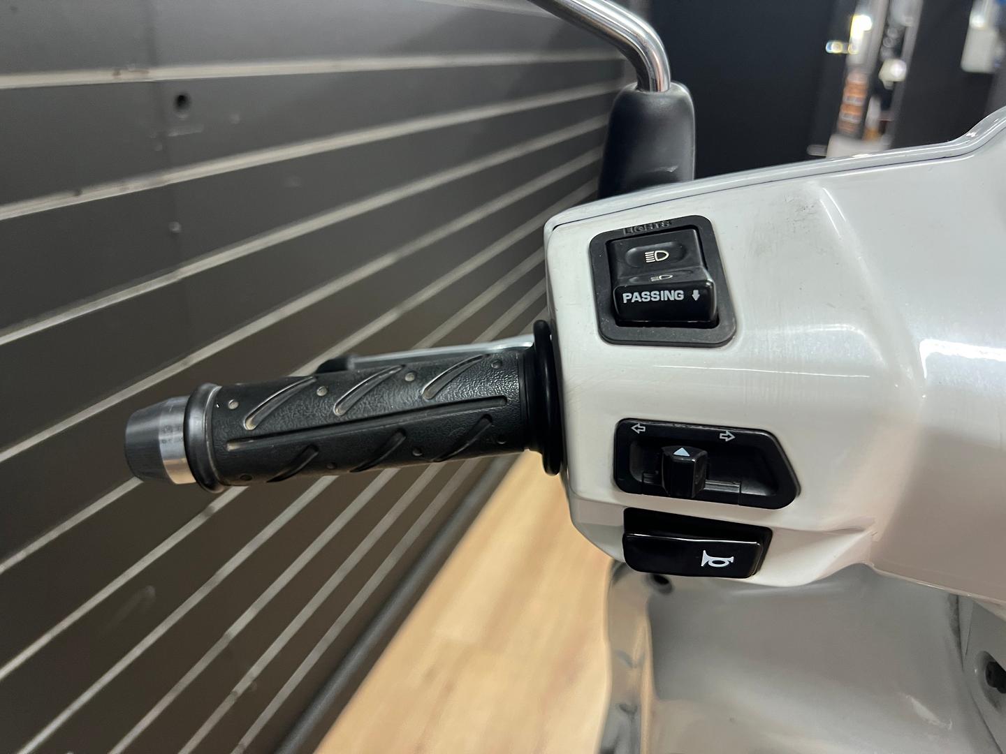 2023 KYMCO LIKE 125 SCOOTER