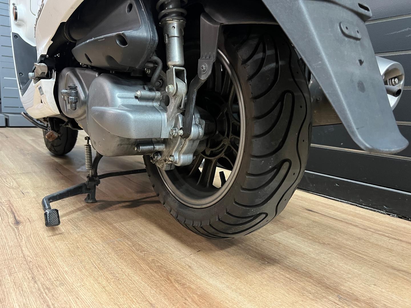 2023 KYMCO LIKE 125 SCOOTER