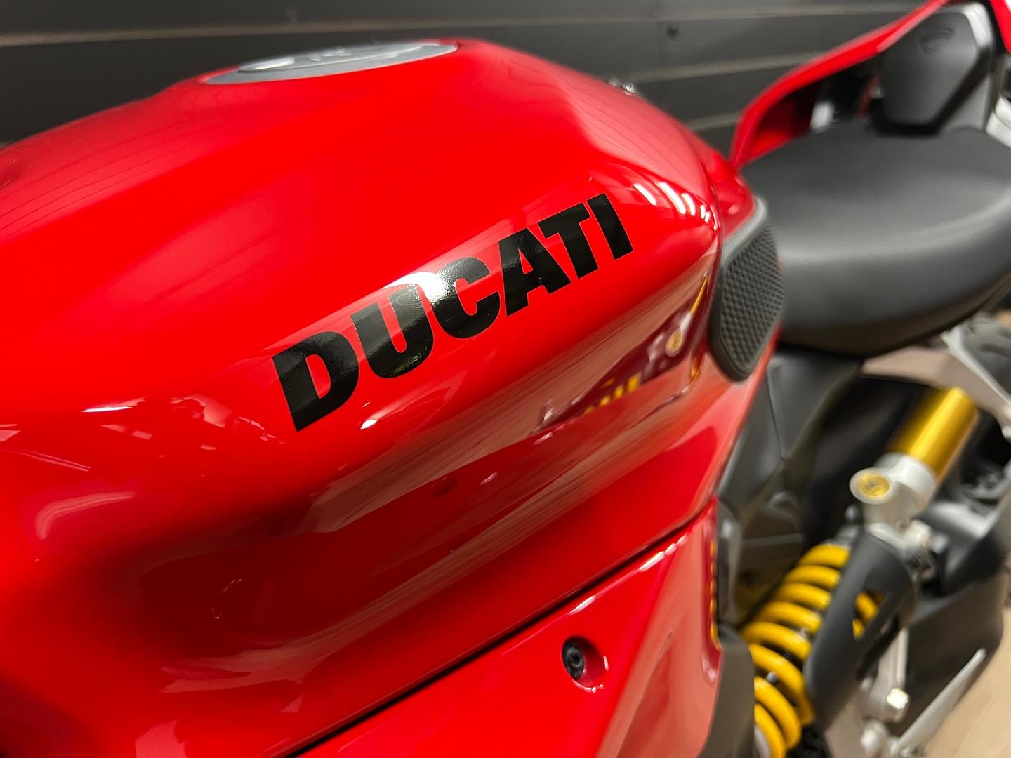 2022 DUCATI STREETFIGHTER V2 DUAL SPORTS
