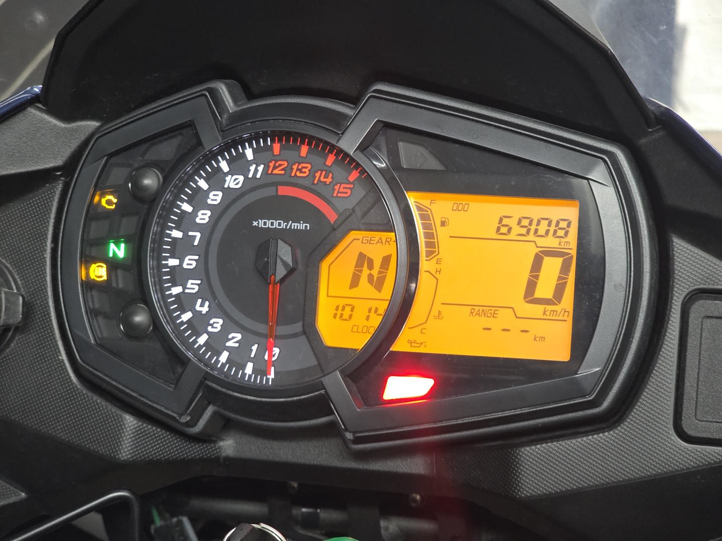 2025 KAWASAKI VERSYS-X 300 SPORTS