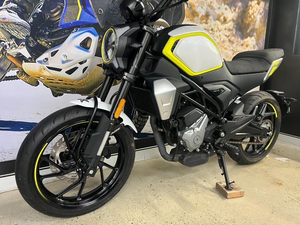 2023 CF MOTO 300 CL-X ROAD