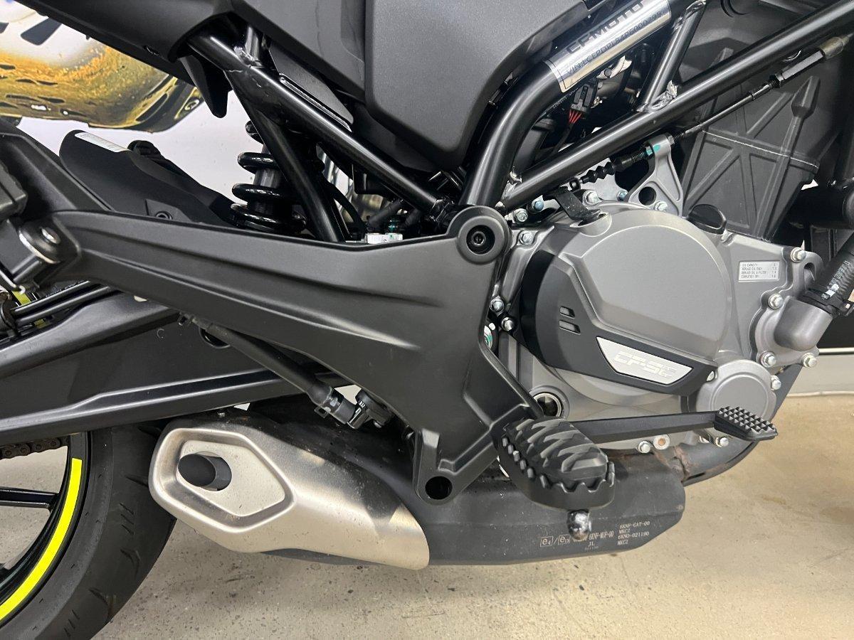 2023 CF MOTO 300 CL-X ROAD