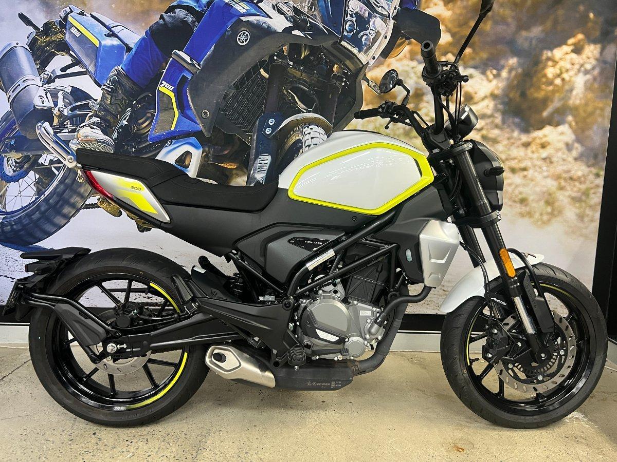2023 CF MOTO 300 CL-X ROAD