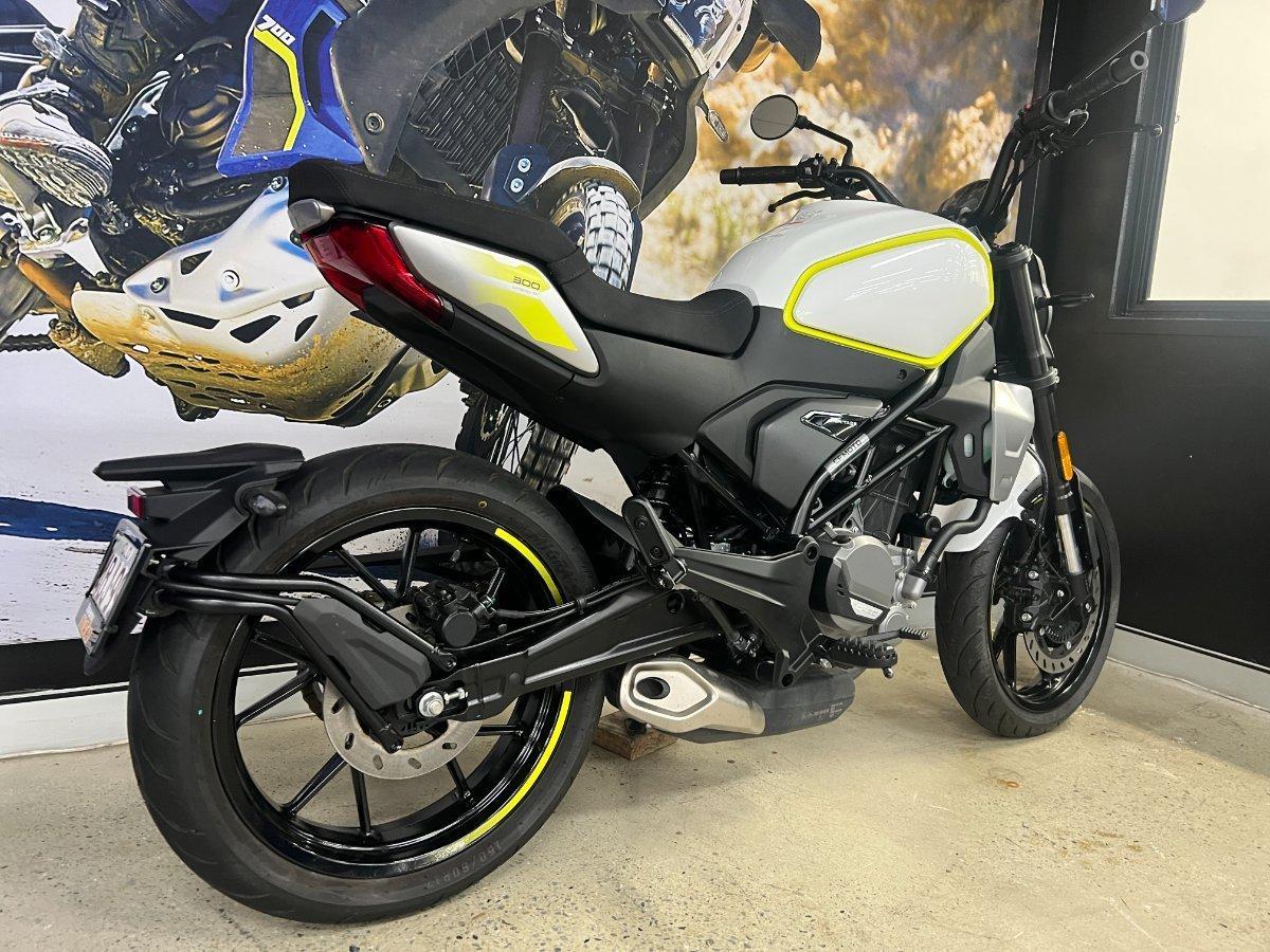 2023 CF MOTO 300 CL-X ROAD