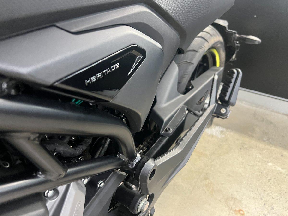 2023 CF MOTO 300 CL-X ROAD