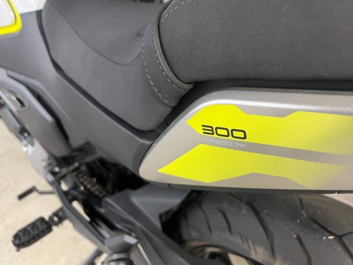 2023 CF MOTO 300 CL-X ROAD