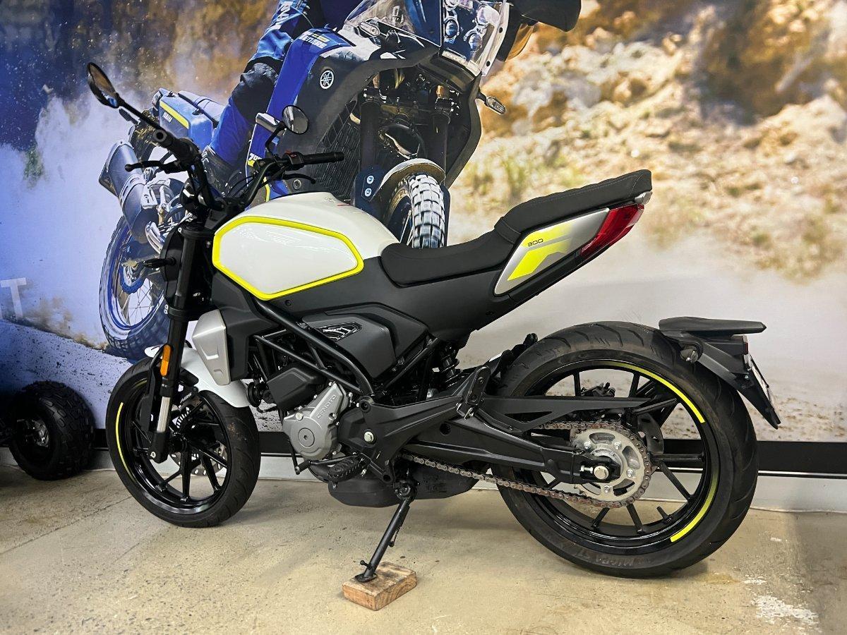 2023 CF MOTO 300 CL-X ROAD