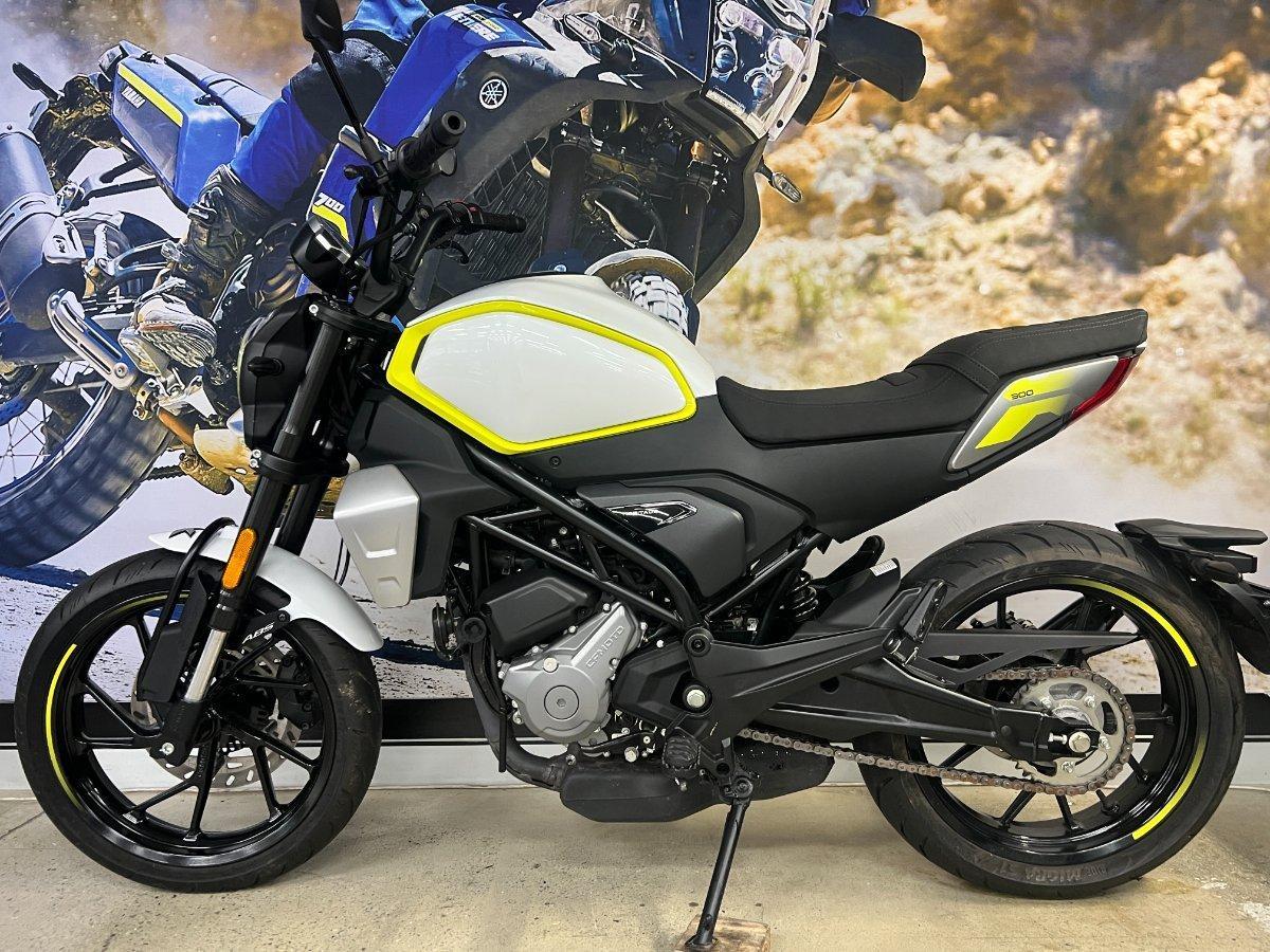 2023 CF MOTO 300 CL-X ROAD