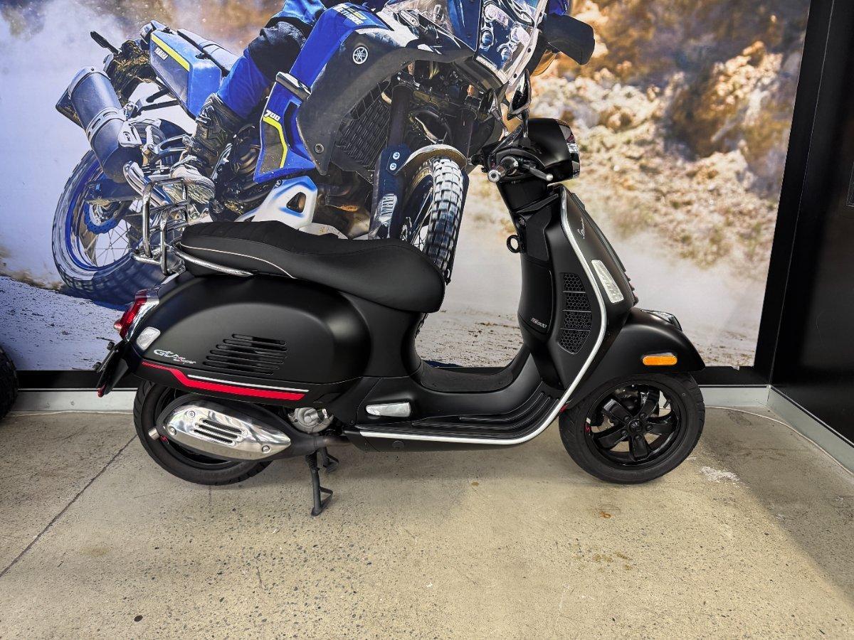 2021 VESPA GTS 300 SUPER SPORT HPE SCOOTER